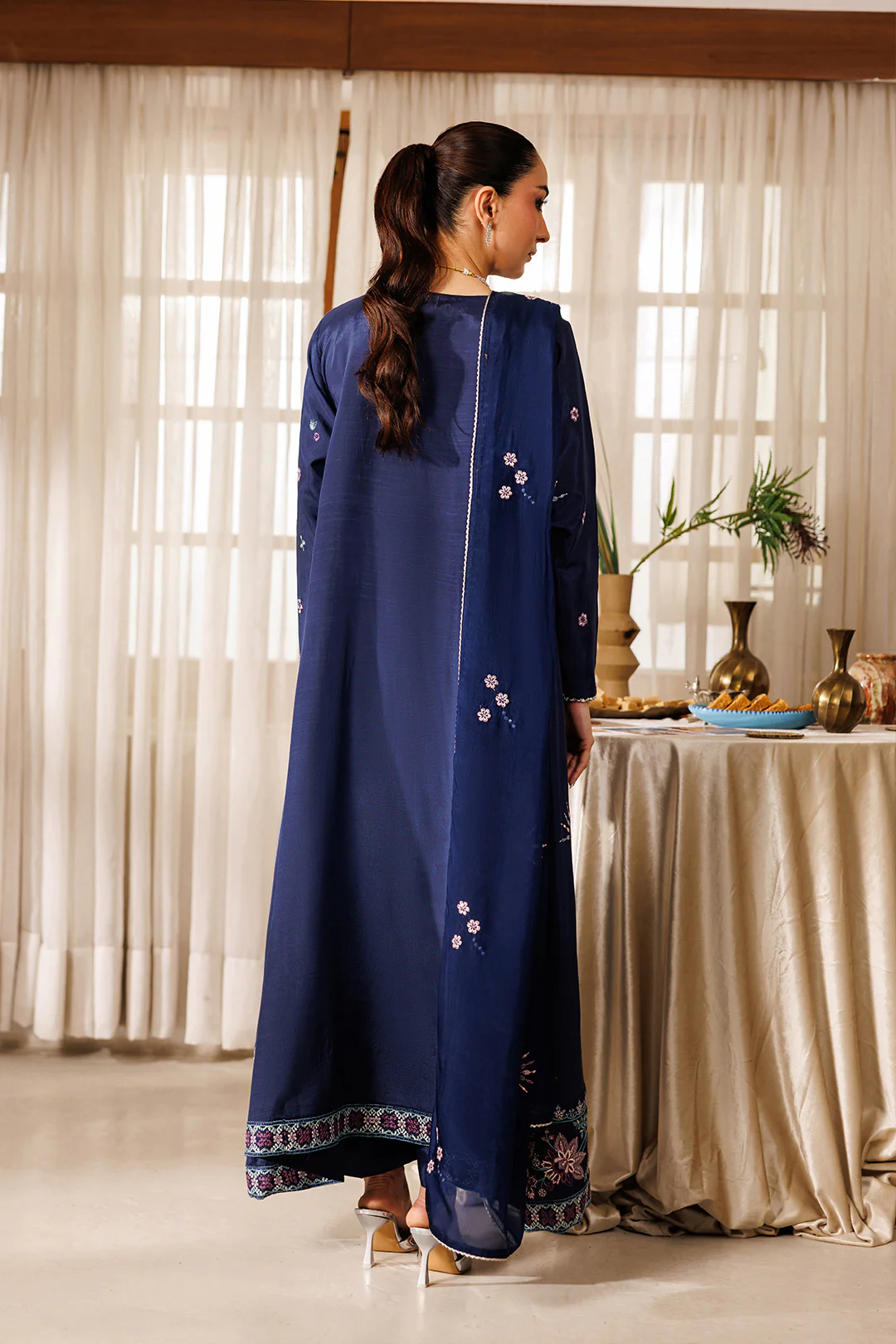 Gulrukh - Image 4