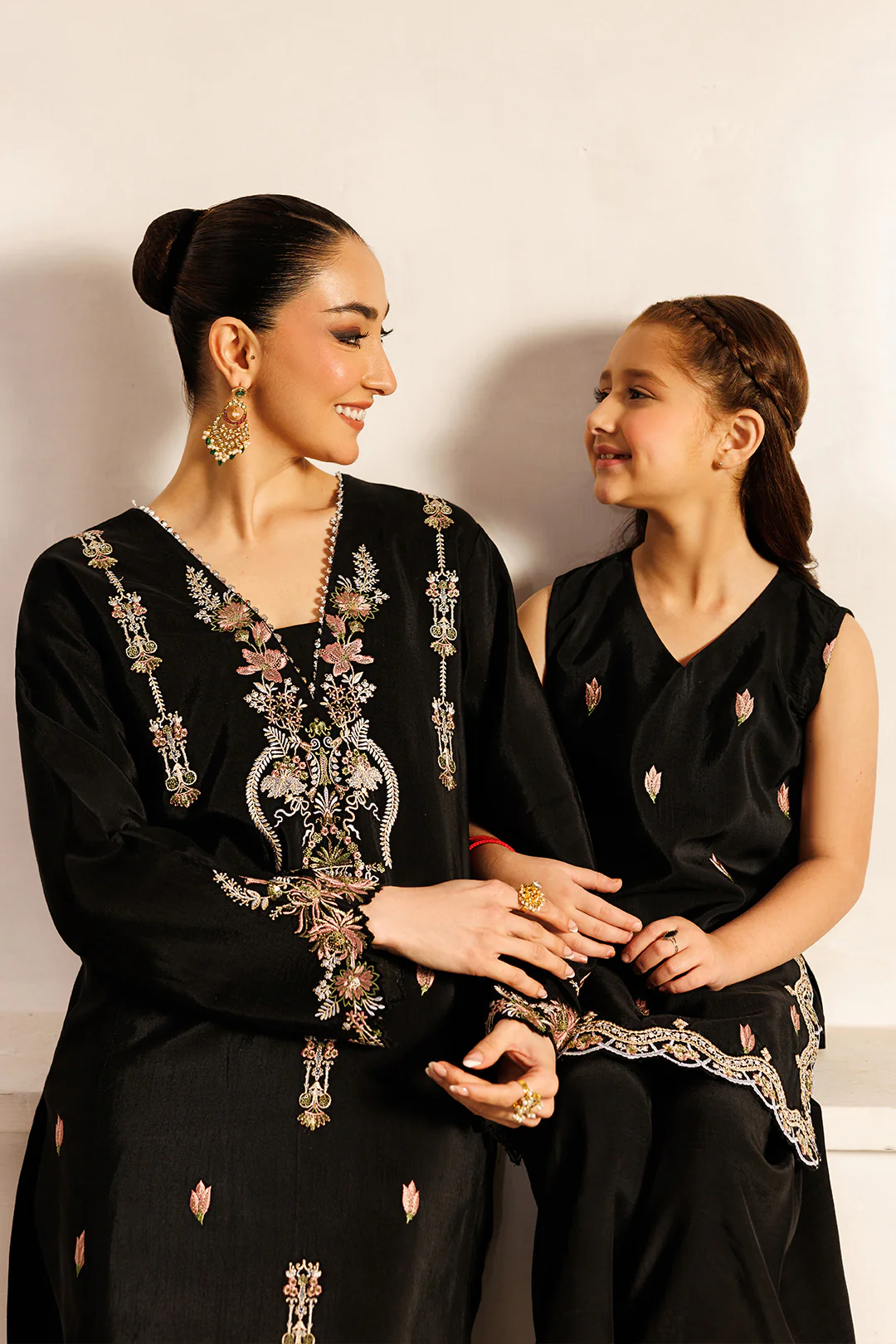 Mahira - Image 6